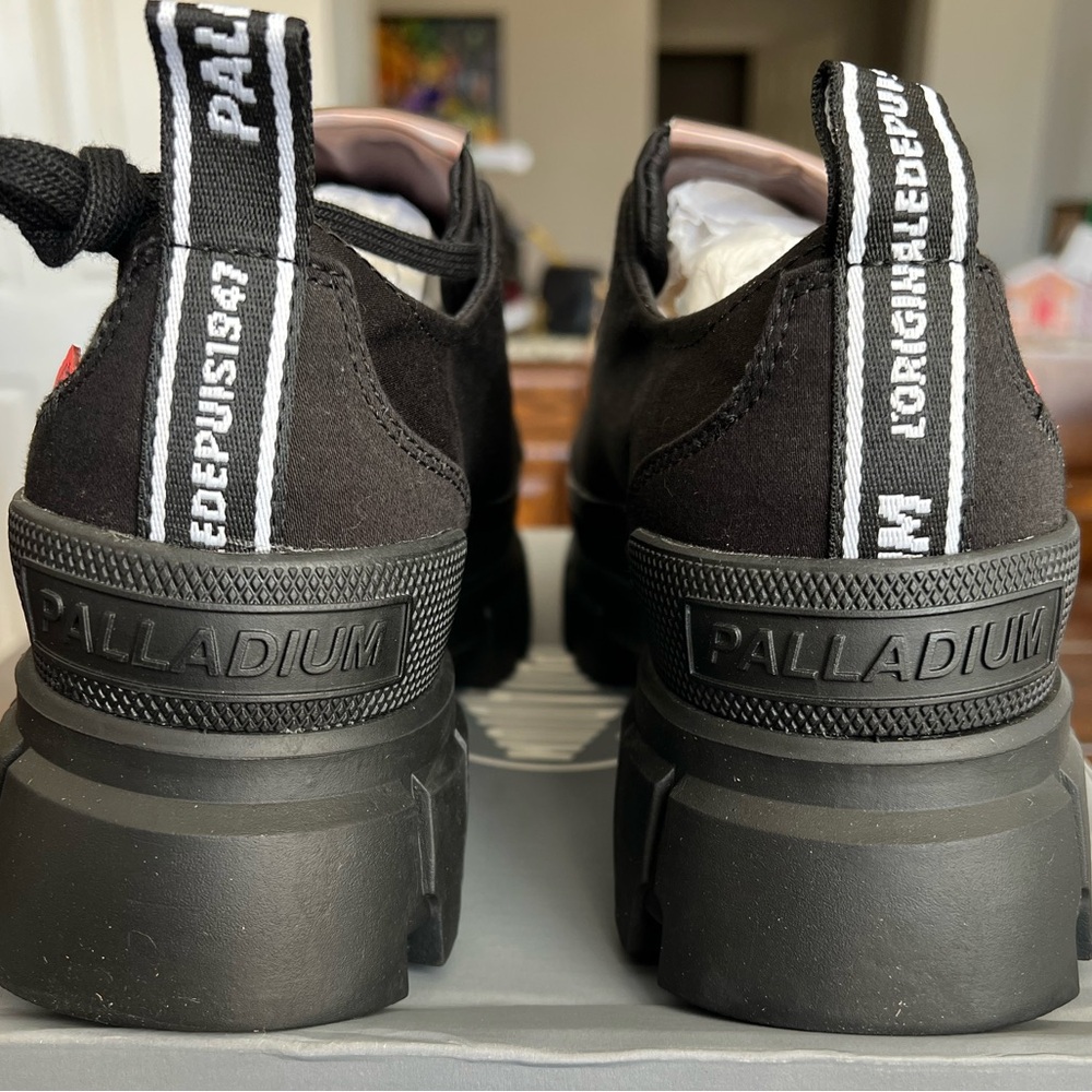 Palladium  Revolt Lo TX Platform Sneakers 10 - Picture 9 of 11